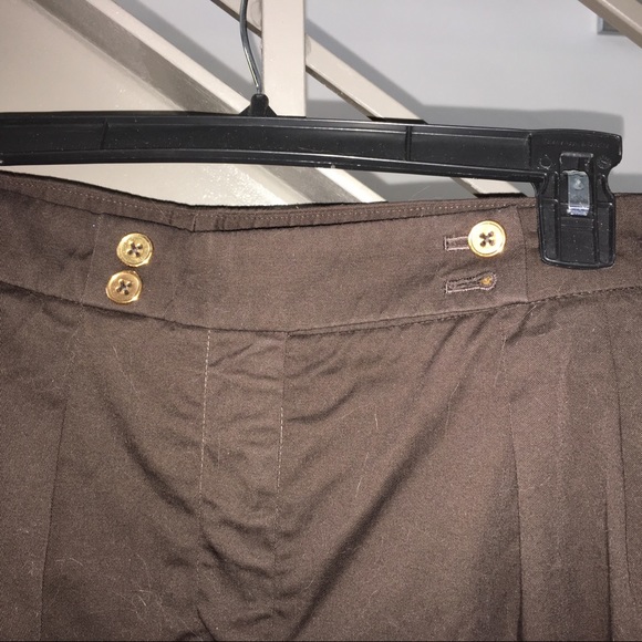 NEW! Pleated slacks - Picture 2 of 3